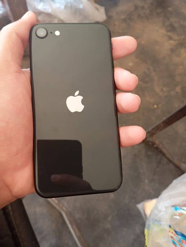 iPhone se (2020) 0