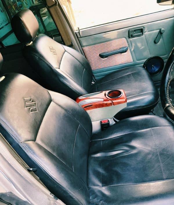Suzuki Mehran VXR 2017 Original Condition New Key 5