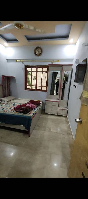 Fully Furnished 70 Sq Yd Flat - 3 Rooms + Kitchen + 2 Bathrooms 5