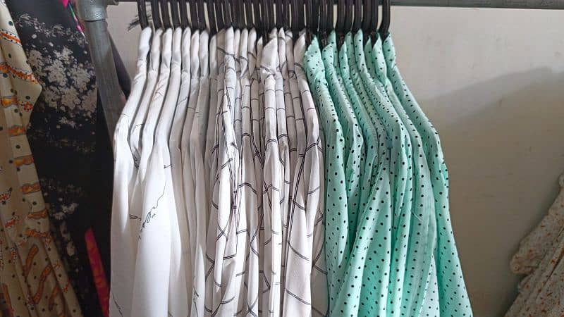 printed abaya 2