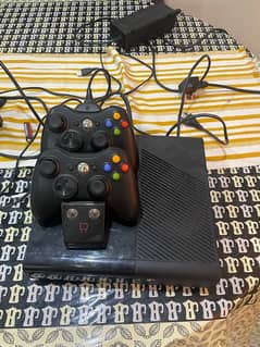 Xbox 360 Slim 500 GB (non jtag)
