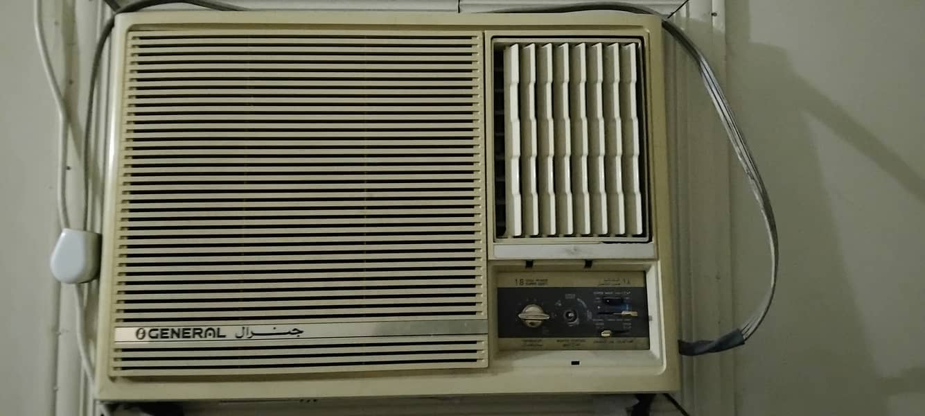 Almost brand new window AC urgent sale 1