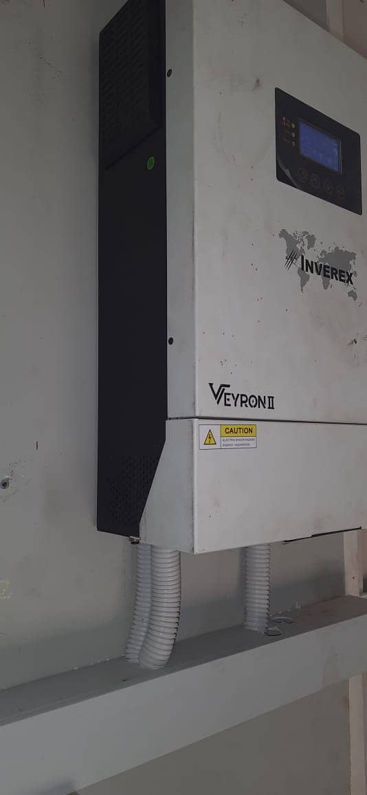 Inverex Veyron II Hybrid Inverter 48 6000watts for Sale 3