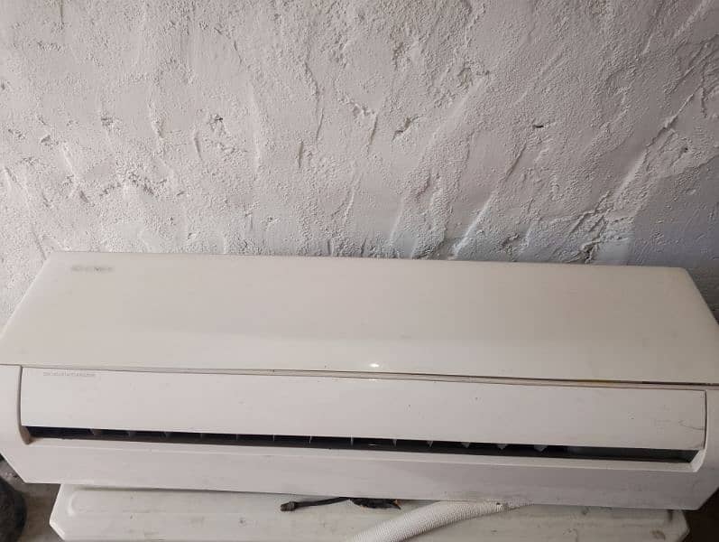 Gree Ac 1.5 ton DC inverter 4
