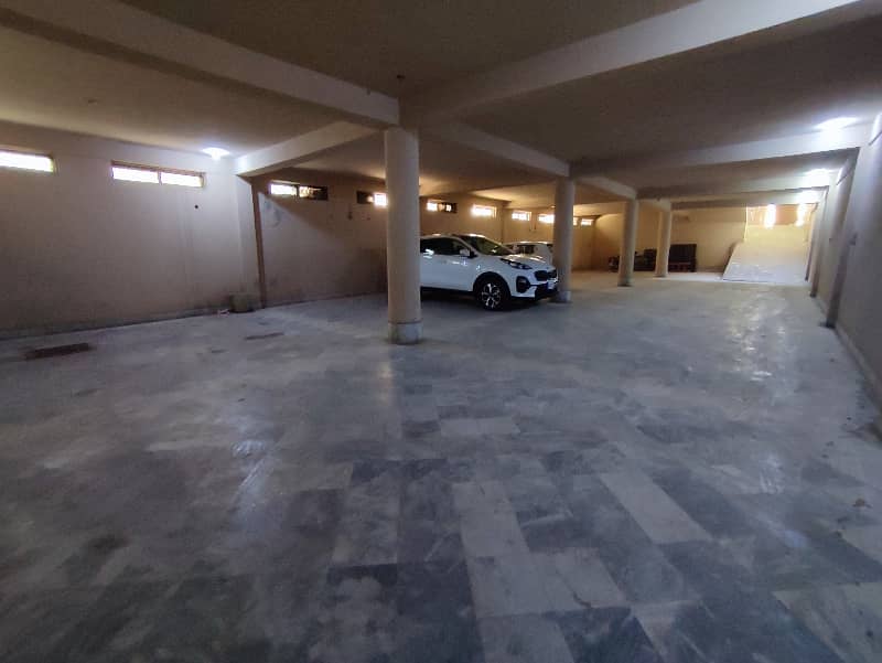 1 kanal building available for rent for office 23