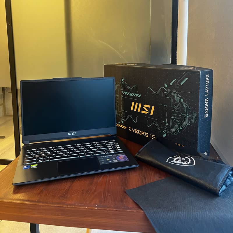 Laptop MSI Cyborg 15 A13VE - Gaming Laptop 1