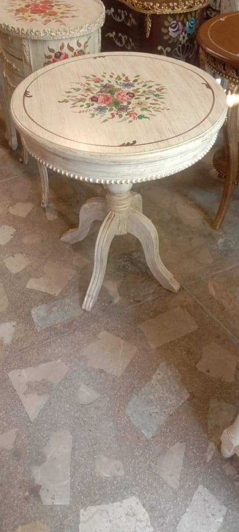 Round Table/Coffee Table/Table/wooden table/centre table 9