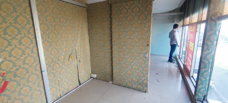4 Marla 1st Floor With Cabins 17
