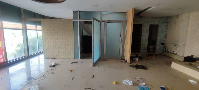 4 Marla 1st Floor With Cabins 25