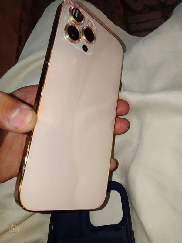 I phone 12 pro max 256 gb  10 / 10 condition 4