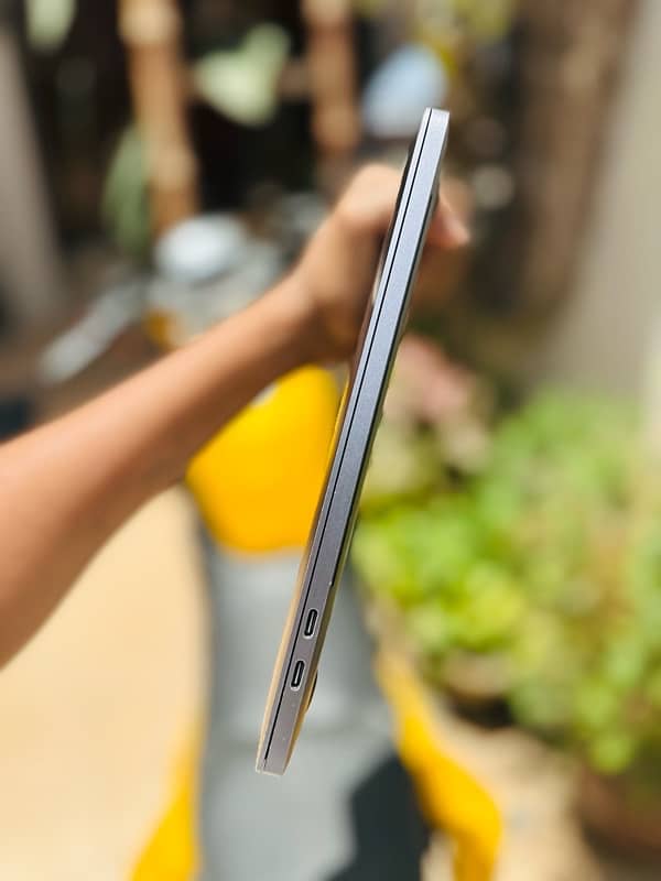Macbook Pro 13” 2016 -Touchbar -SSD 256GB,16GB RAM, Macbook i7|Karachi 3