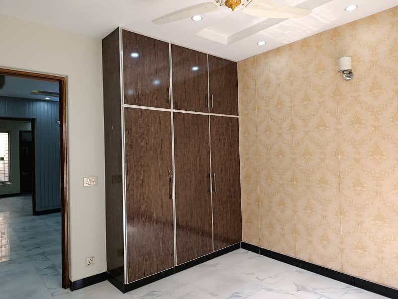 5 Marla Brand New Upper Portion For Rent in Johar Town Very Super Hot Location Very With Sui Gass Meter Installed 5