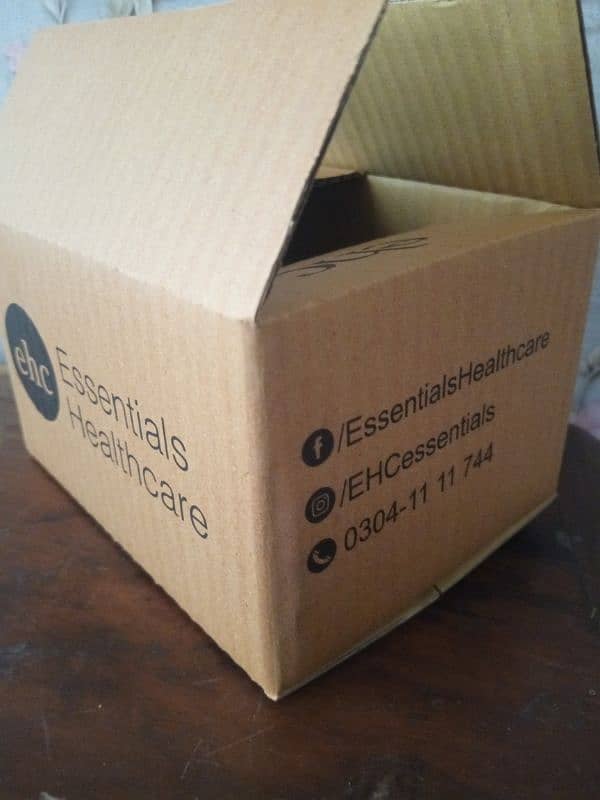 carton boxes available 1