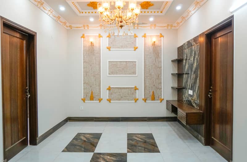 5 Marla Brand New Upper Portion For Rent in Johar Town Very Super Hot Location Very 0