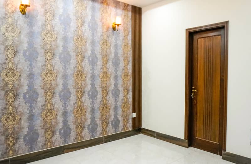5 Marla Brand New Upper Portion For Rent in Johar Town Very Super Hot Location Very 9