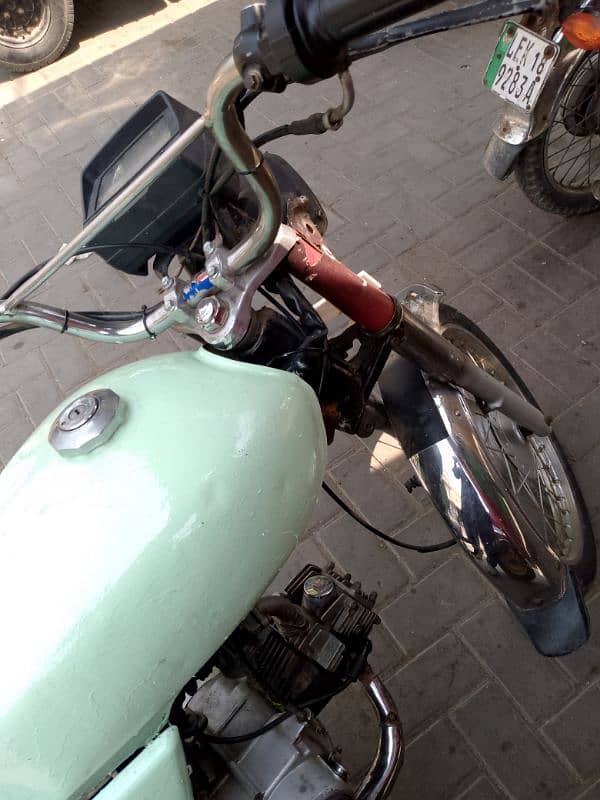 ROAD PRINCE 17 B MODEL 2