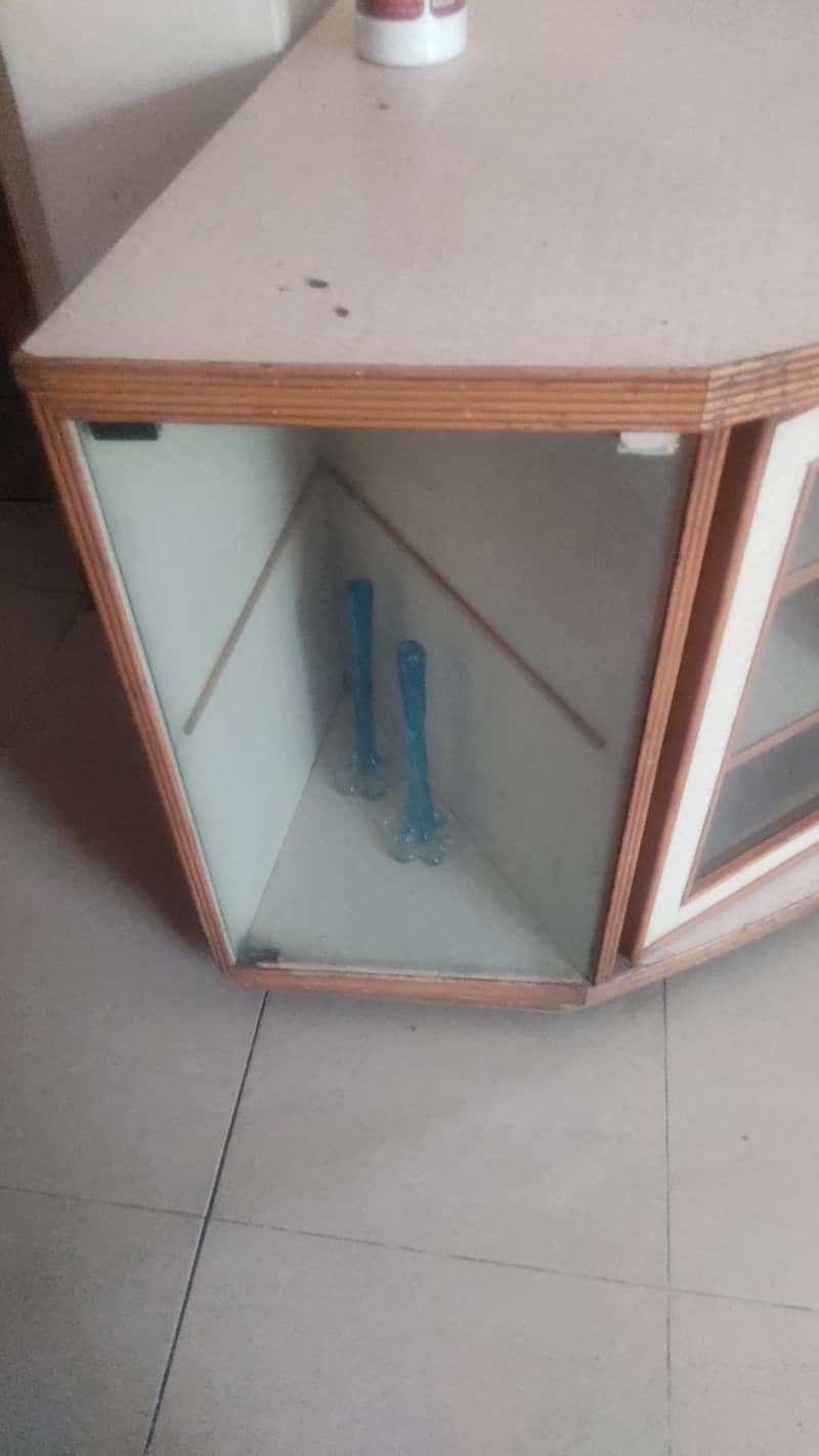 Large TV Trolley 2