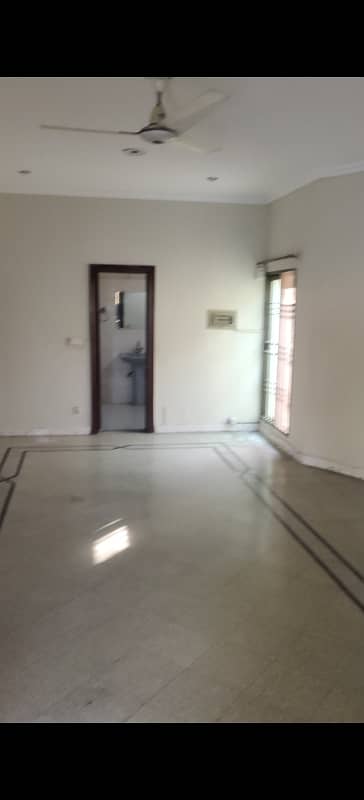 1 Kanal Upper Portion For Rent With Garage In Judicial Colony 1