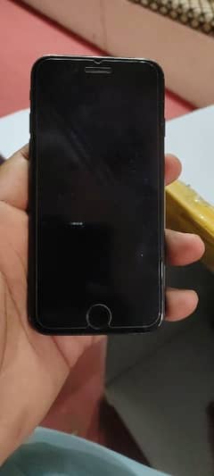 iphone 7  32 internal pta approved