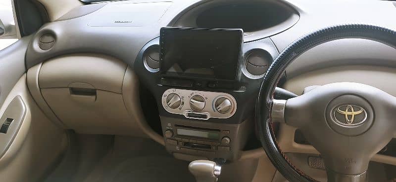 Toyota Platz 2004 0