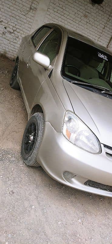 Toyota Platz 2004 5