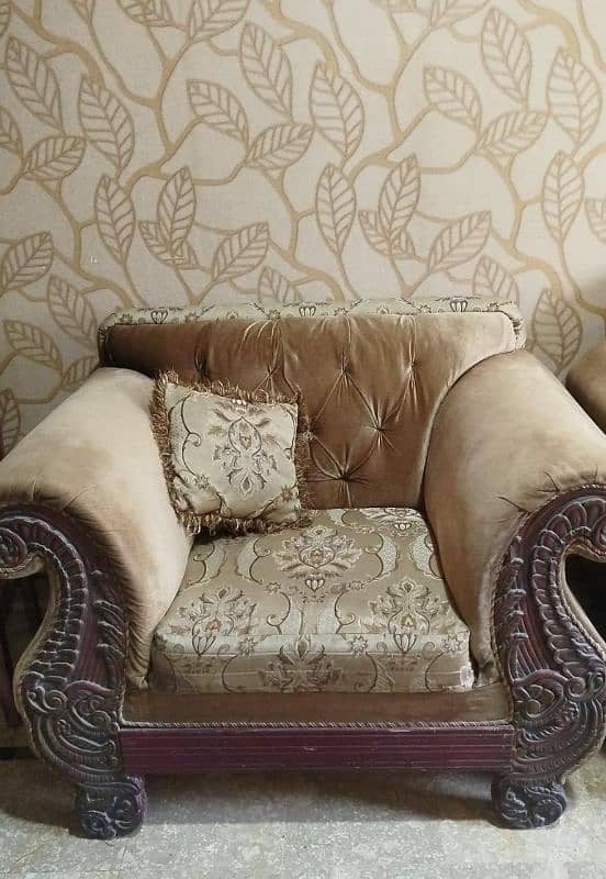 sofa set in good condition 4