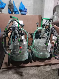 Milking Machine with 35L Bucket | High Quality | Pump Warranty