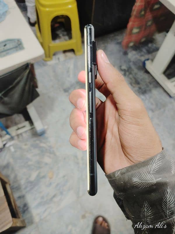 Google pixel 6 pro  no open no fault all okay hai condition 8.5 by 10 3
