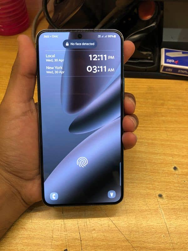 samsung galaxy s22 8