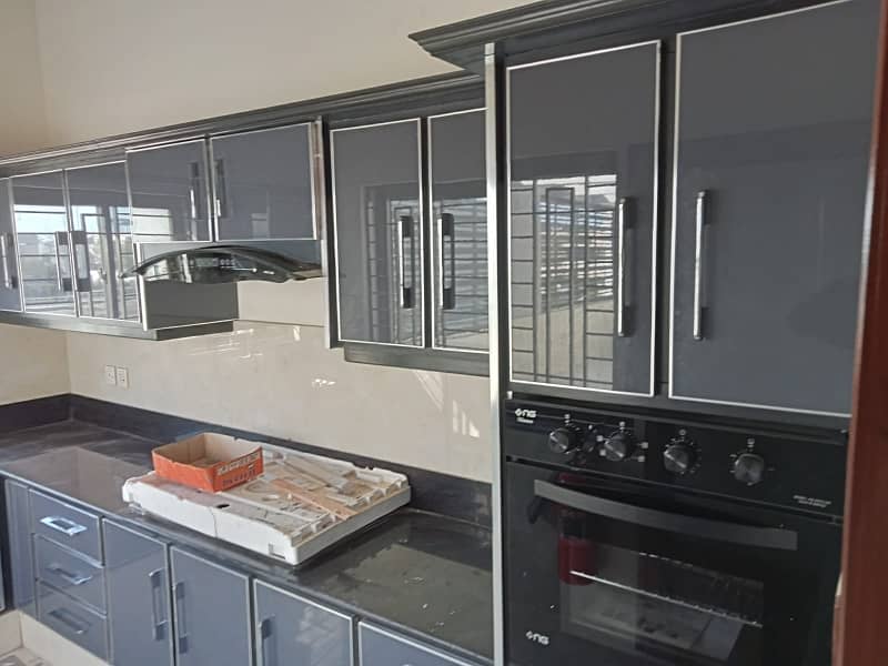 DHA PHASE 4 BLOCK DD 1 KANAL FULL HOUSE FOR RENT. 17