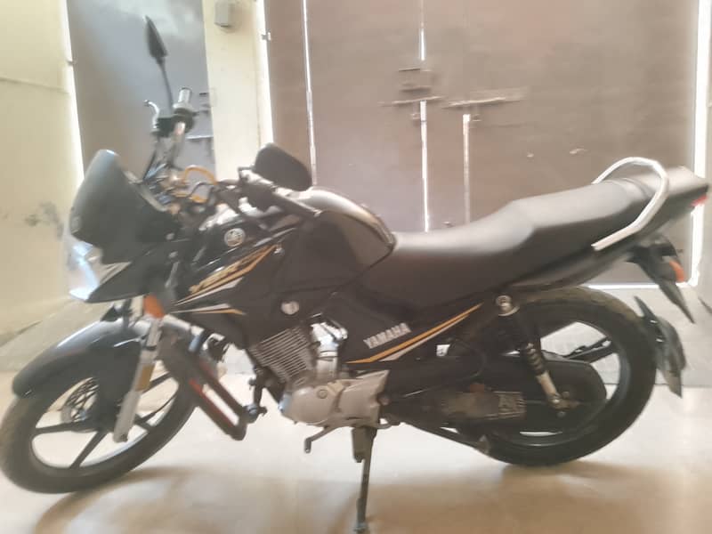 Yamaha YBR 125 2022 3