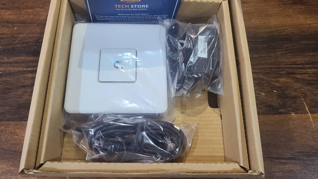 Ubiquiti Unifi Security Gateway (USG) (Renewed) 1