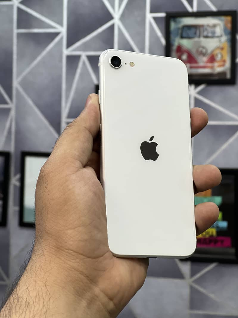 iphone se 2020 128gb pta approved physical + esim 11