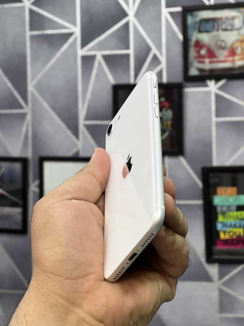 iphone se 2020 128gb pta approved physical + esim 14