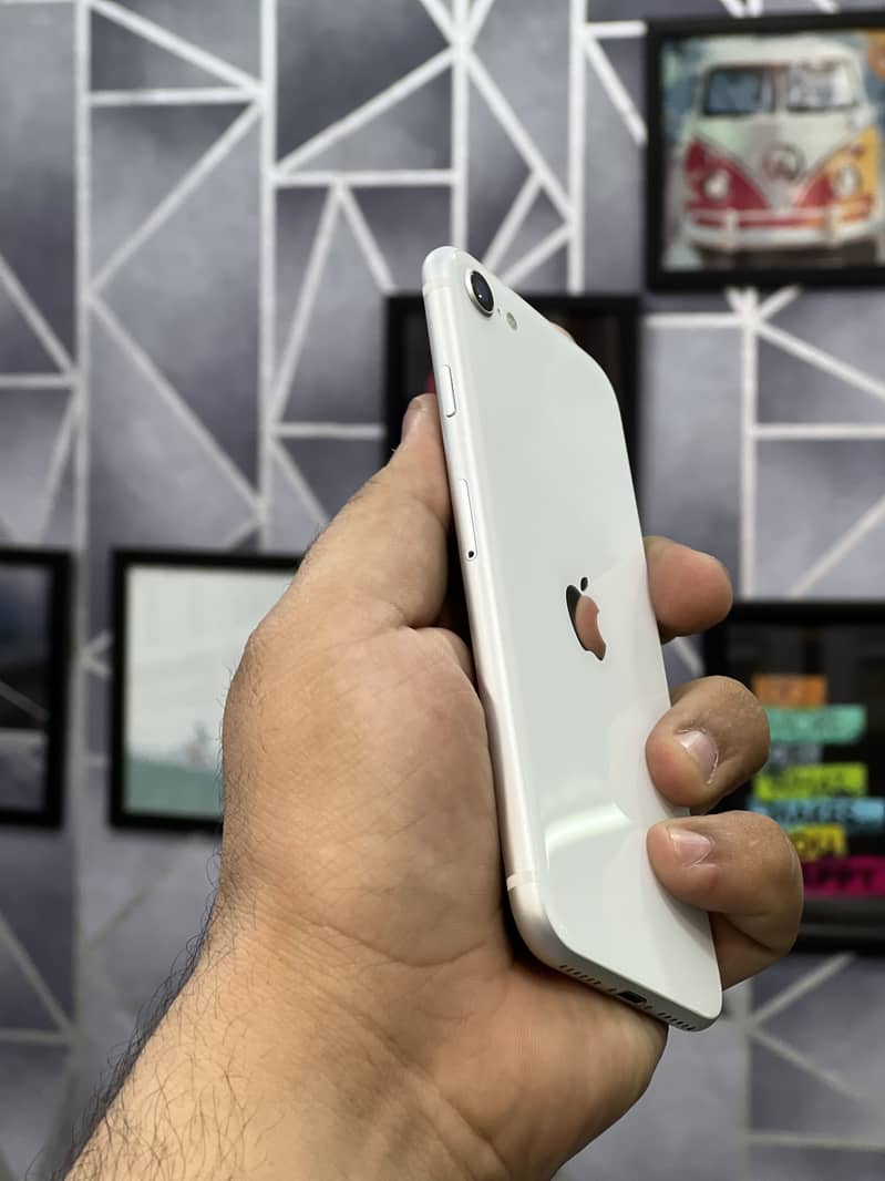 iphone se 2020 128gb pta approved physical + esim 15