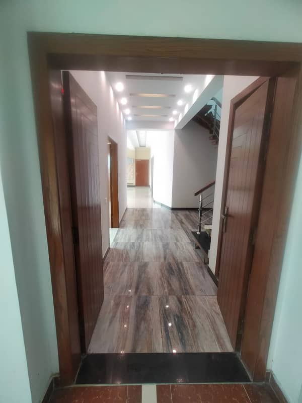New Design 3 Bedroom Semi Furnished Pent House With Spectacular View Available On Rent 4