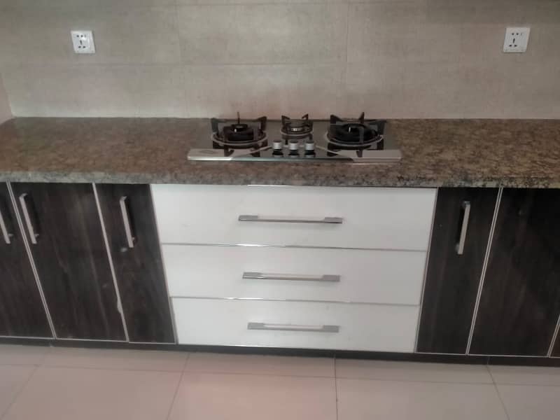 New Design 3 Bedroom Semi Furnished Pent House With Spectacular View Available On Rent 7
