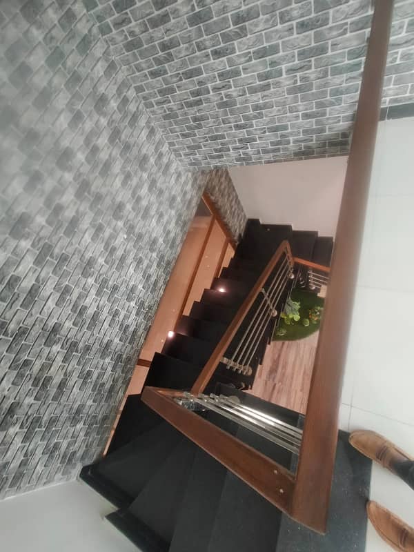 New Design 3 Bedroom Semi Furnished Pent House With Spectacular View Available On Rent 10