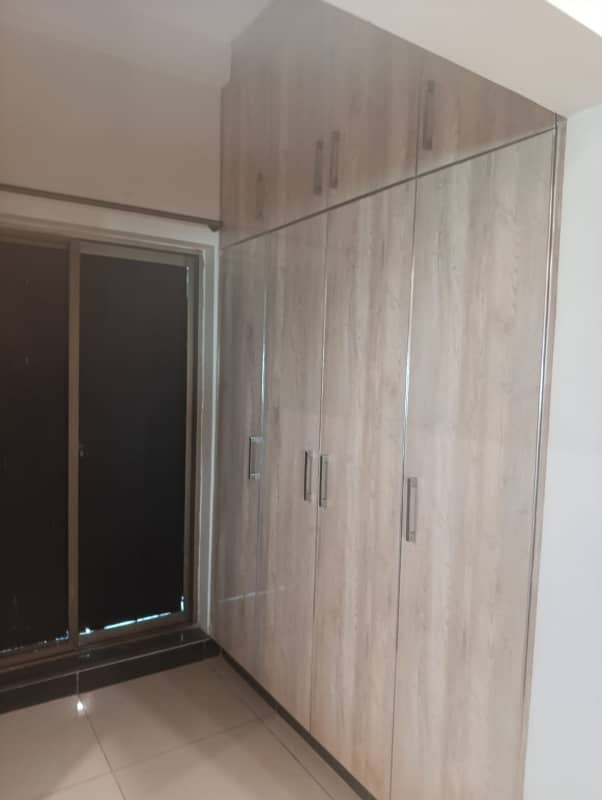 New Design 3 Bedroom Semi Furnished Pent House With Spectacular View Available On Rent 21