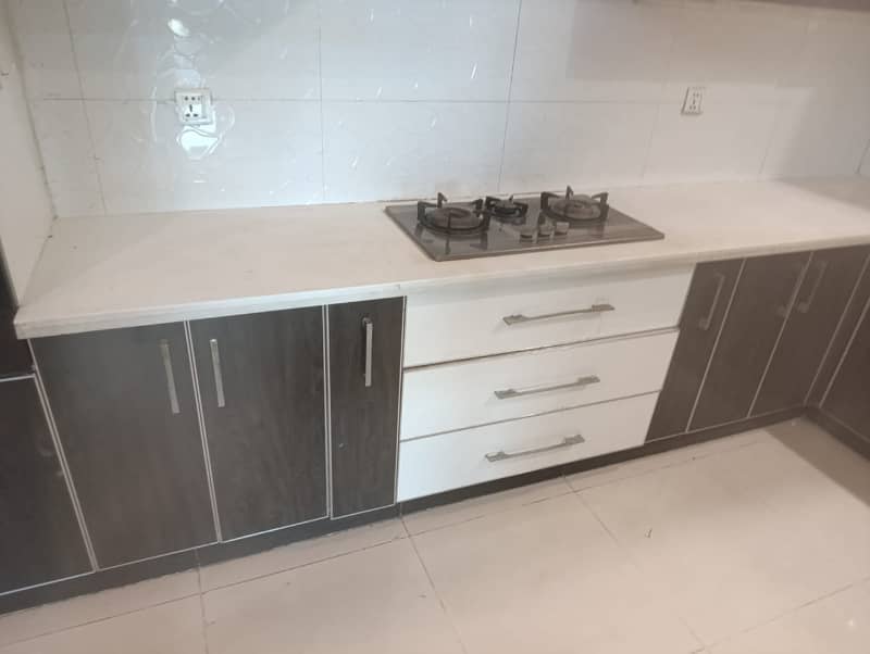 New Design 3 Bedroom Semi Furnished Pent House With Spectacular View Available On Rent 23