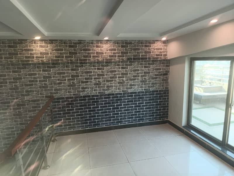 New Design 3 Bedroom Semi Furnished Pent House With Spectacular View Available On Rent 29