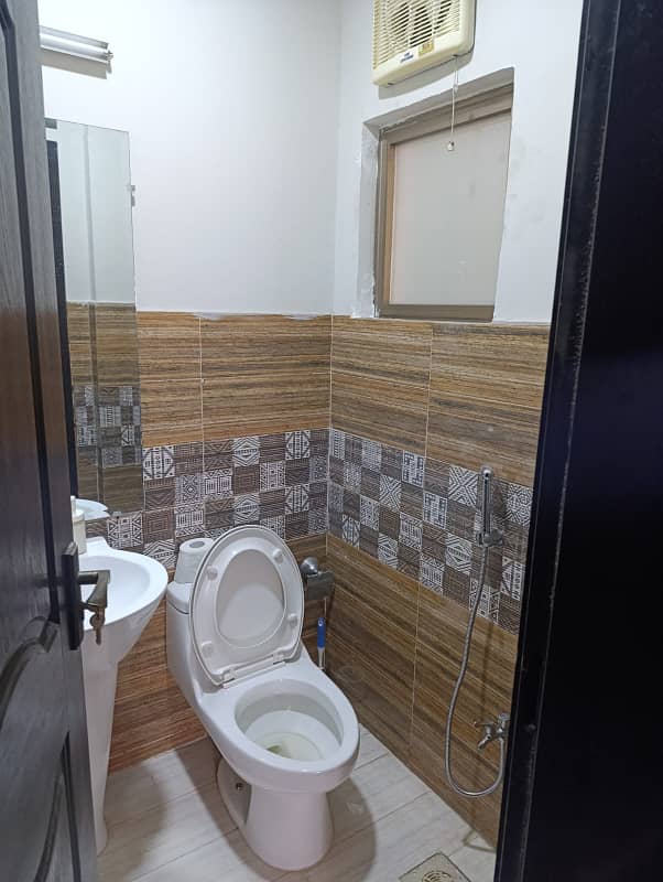 4 Bedrooms, 12 Marla Apartment At 6 Floor For Sell 2