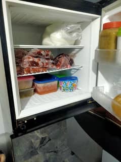 selling fridge