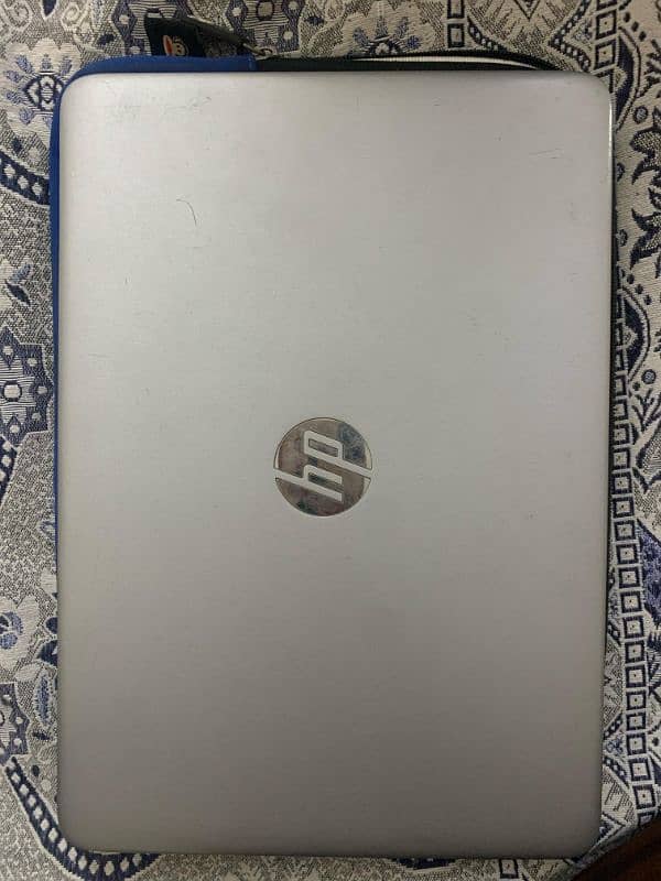 Hp laptop Cor i5 7th generation 4