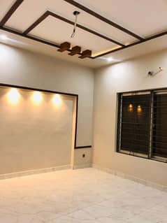A BEAUTIFUL HOUSE DEPEND ON 5 MARLA DOUBLE STORY IN ASHRAF GARDEN