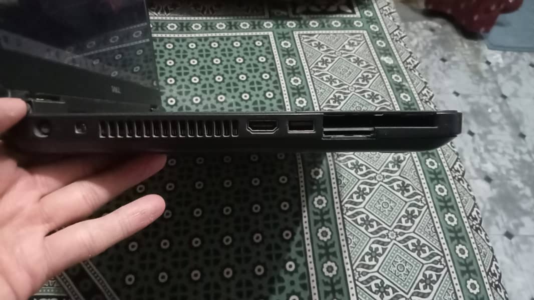 Dell Latitute e5440 6