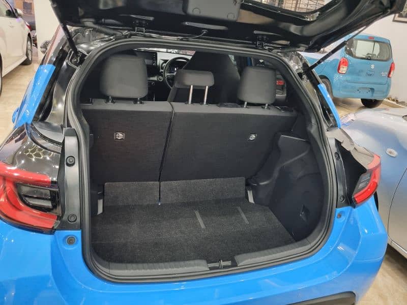 yaris hatchback gled addition twin special color 1