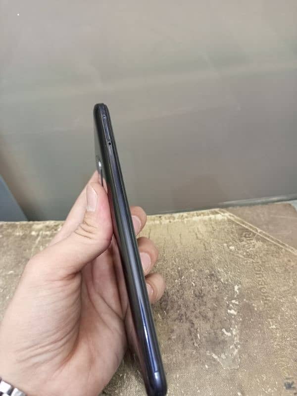 Vivo Y51 10/9 Condition With Box And Charger 5