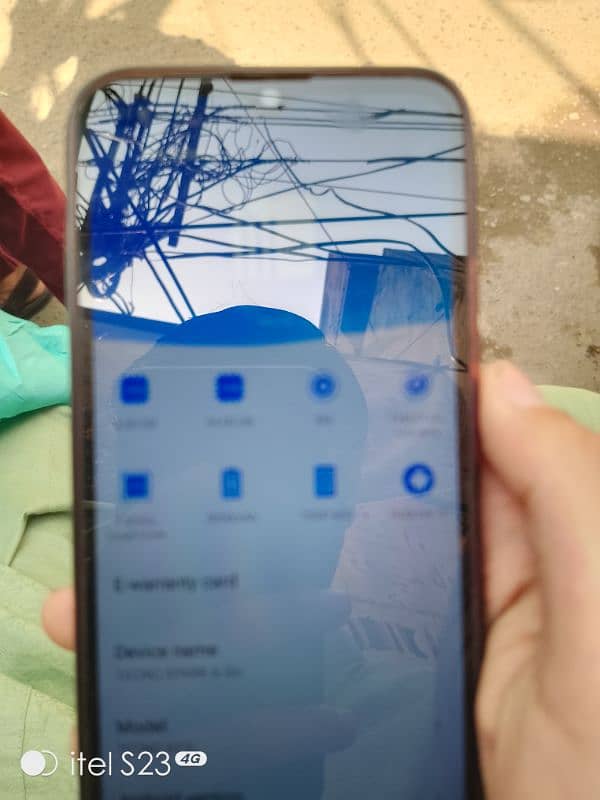 Tecno spark 6 Go 4