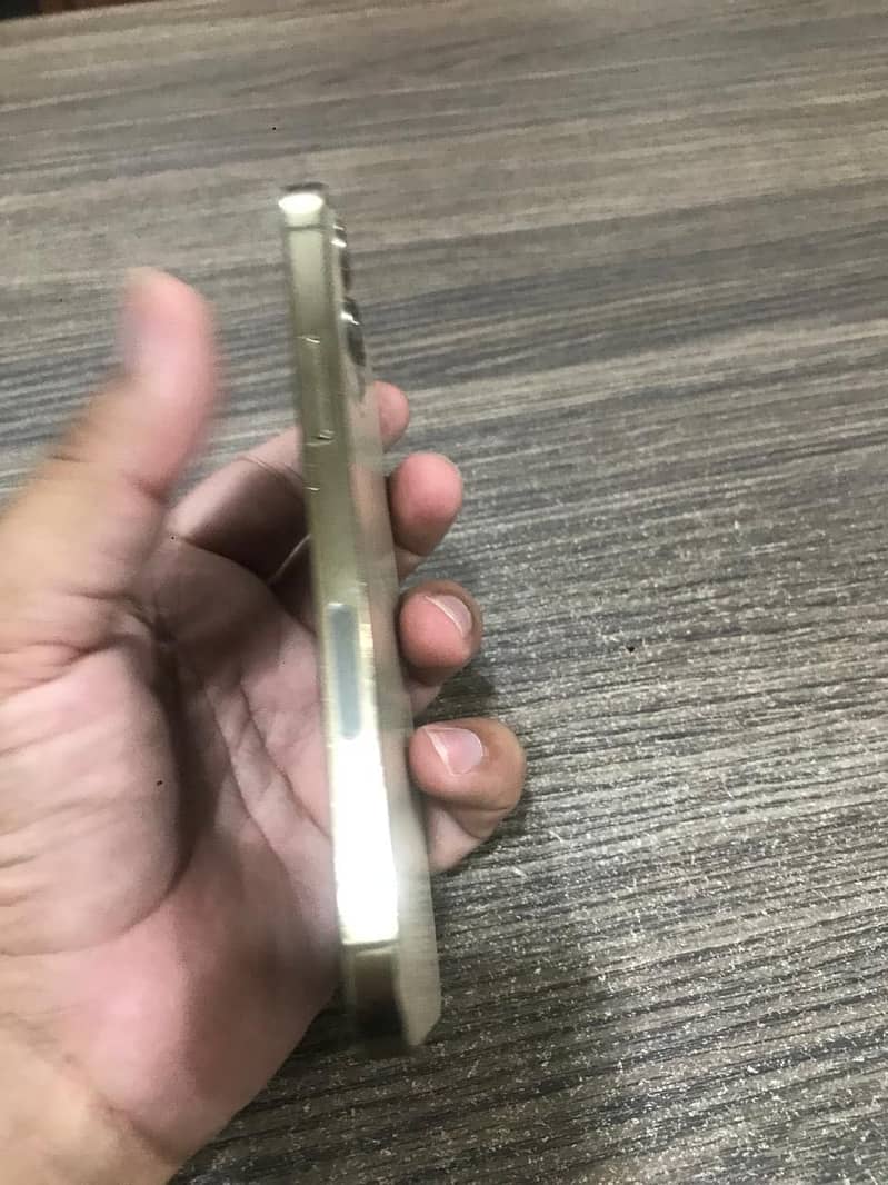 iPhone 12 Pro , excellent condition, Non PTA 4